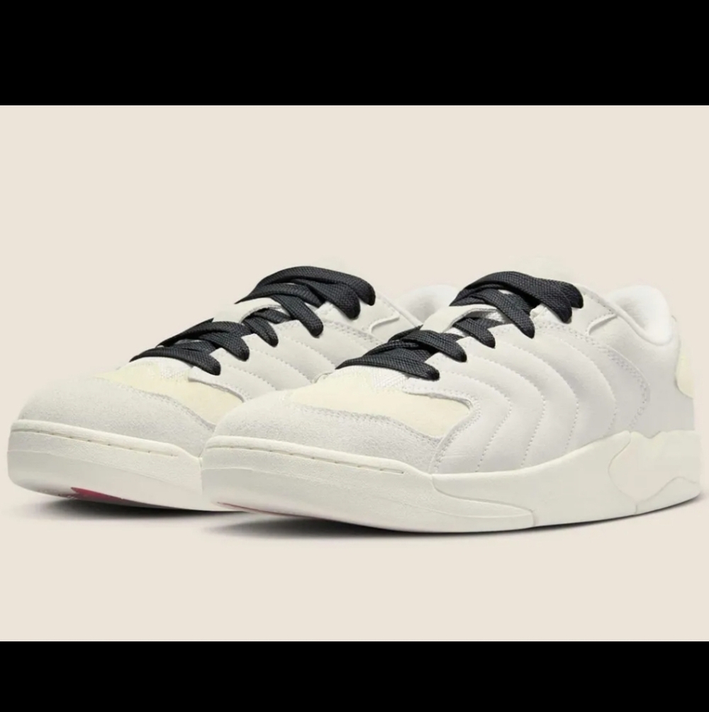 Jordans Session Sneakers